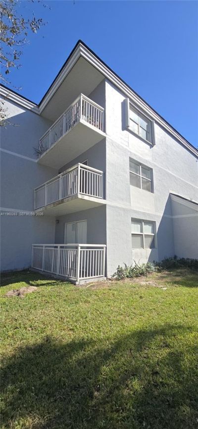 8540 SW 212th St, Unit 207, Cutler Bay, FL 33189 Photo