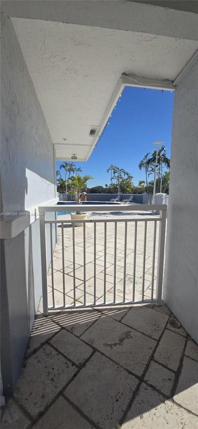 8540 SW 212th St, Unit 207, Cutler Bay, FL 33189 Photo