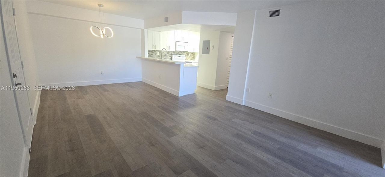 8540 SW 212th St, Unit 207, Cutler Bay, FL 33189 Photo