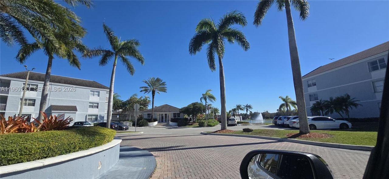 8540 SW 212th St, Unit 207, Cutler Bay, FL 33189 Photo