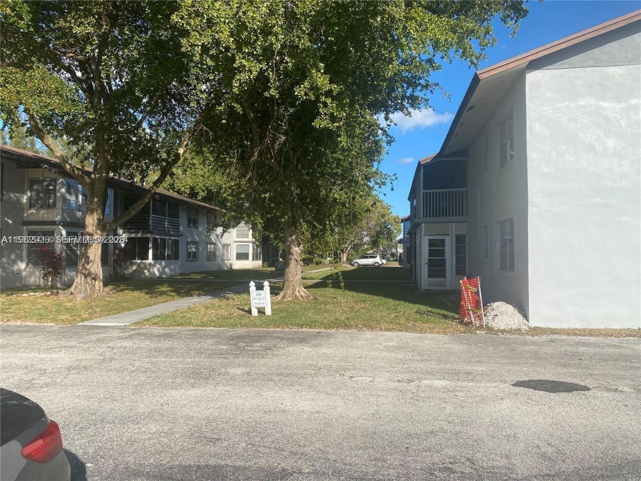 335 W Laurel Dr , Unit 1M, Margate, FL 33063 Photo
