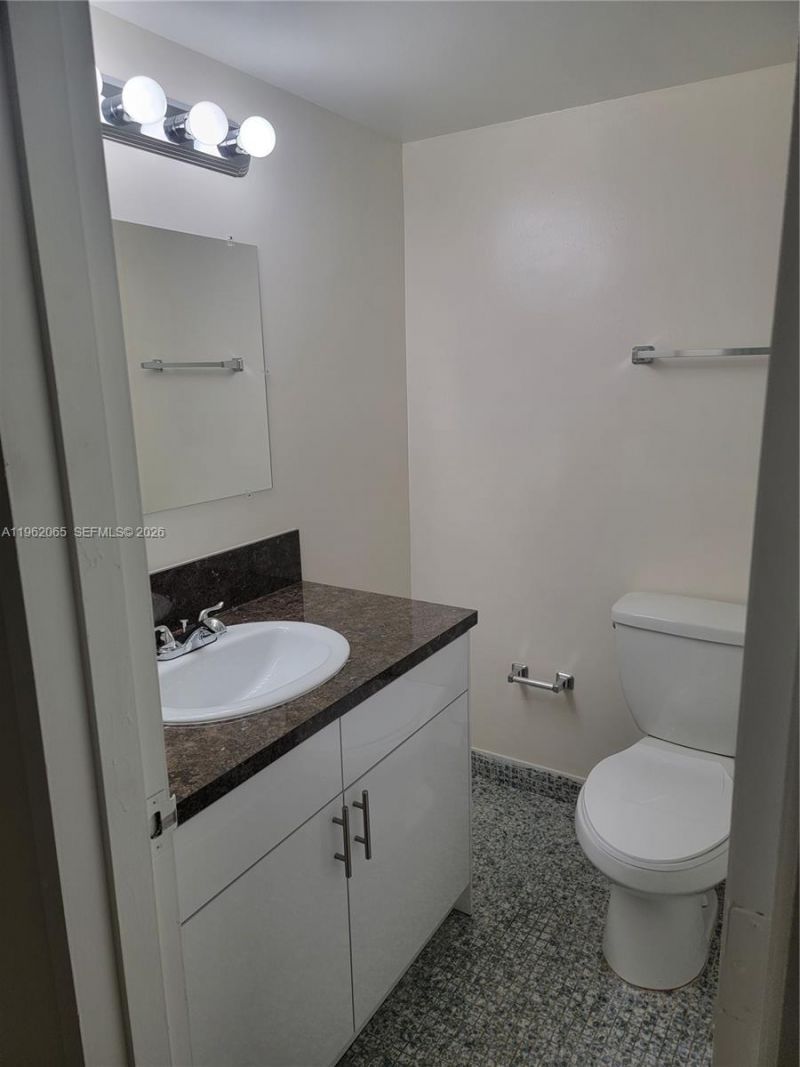 4174 NW 79th Ave , Unit 2B, Doral, FL 33166 Photo