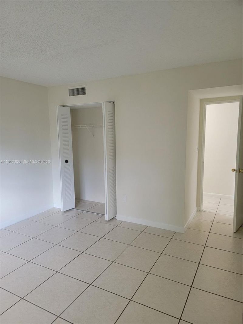 4174 NW 79th Ave , Unit 2B, Doral, FL 33166 Photo