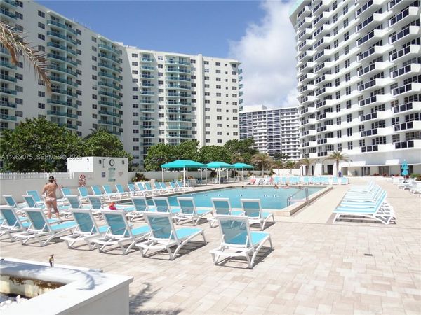 3725 S Ocean Dr , Unit 607, Hollywood, FL 33019