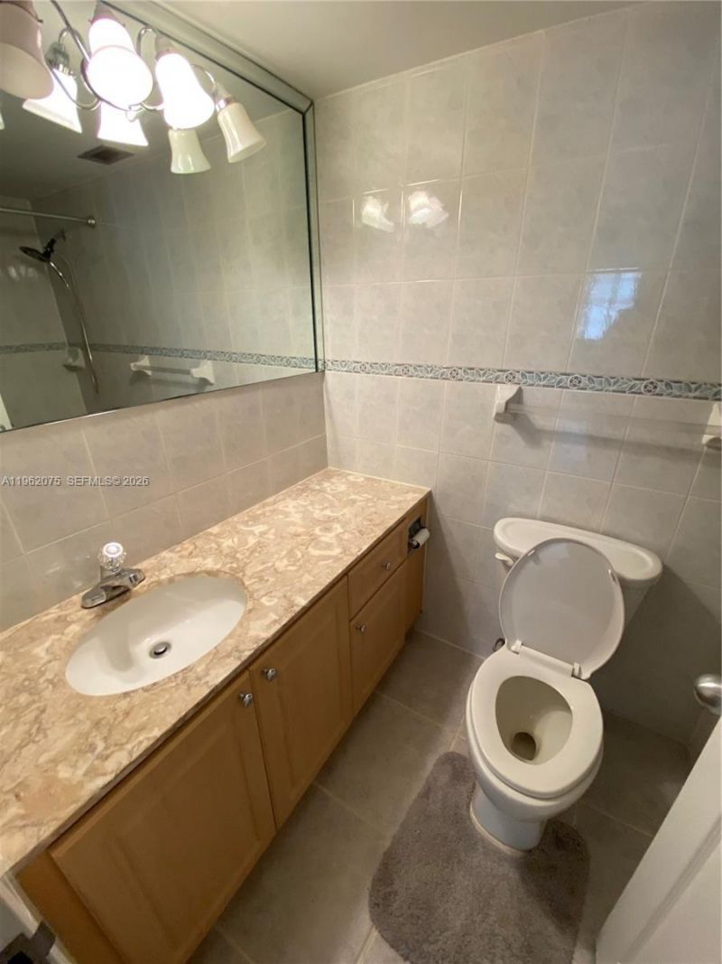3725 S Ocean Dr , Unit 607, Hollywood, FL 33019 Photo