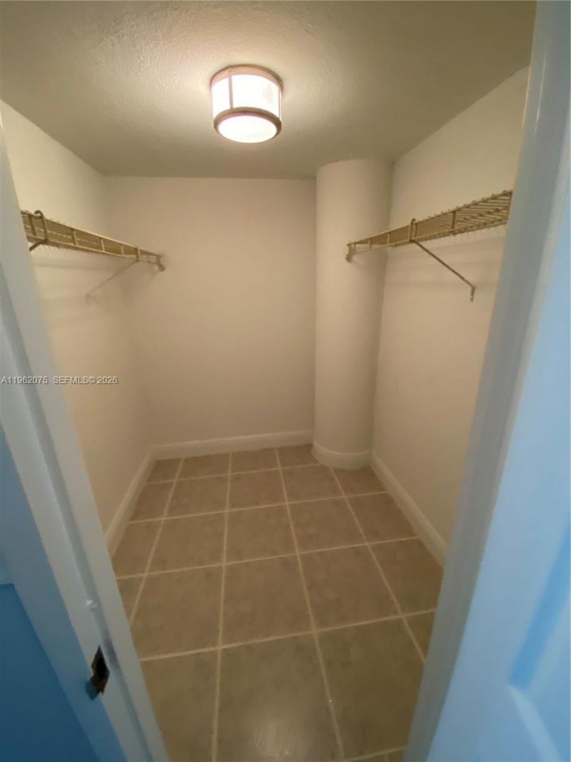 3725 S Ocean Dr , Unit 607, Hollywood, FL 33019 Photo