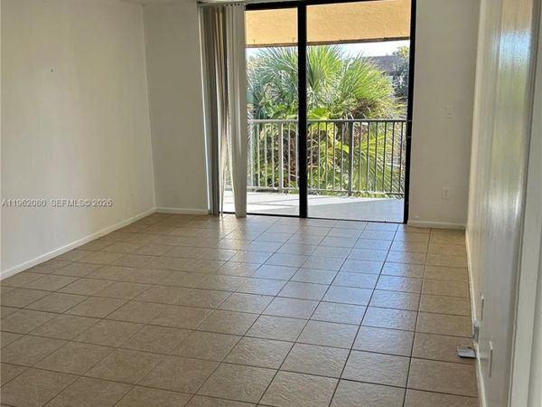 14311 N Kendall Dr, Unit 402A, Miami, FL 33186