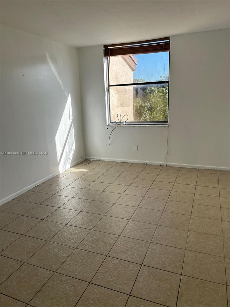 14311 N Kendall Dr, Unit 402A, Miami, FL 33186 Photo