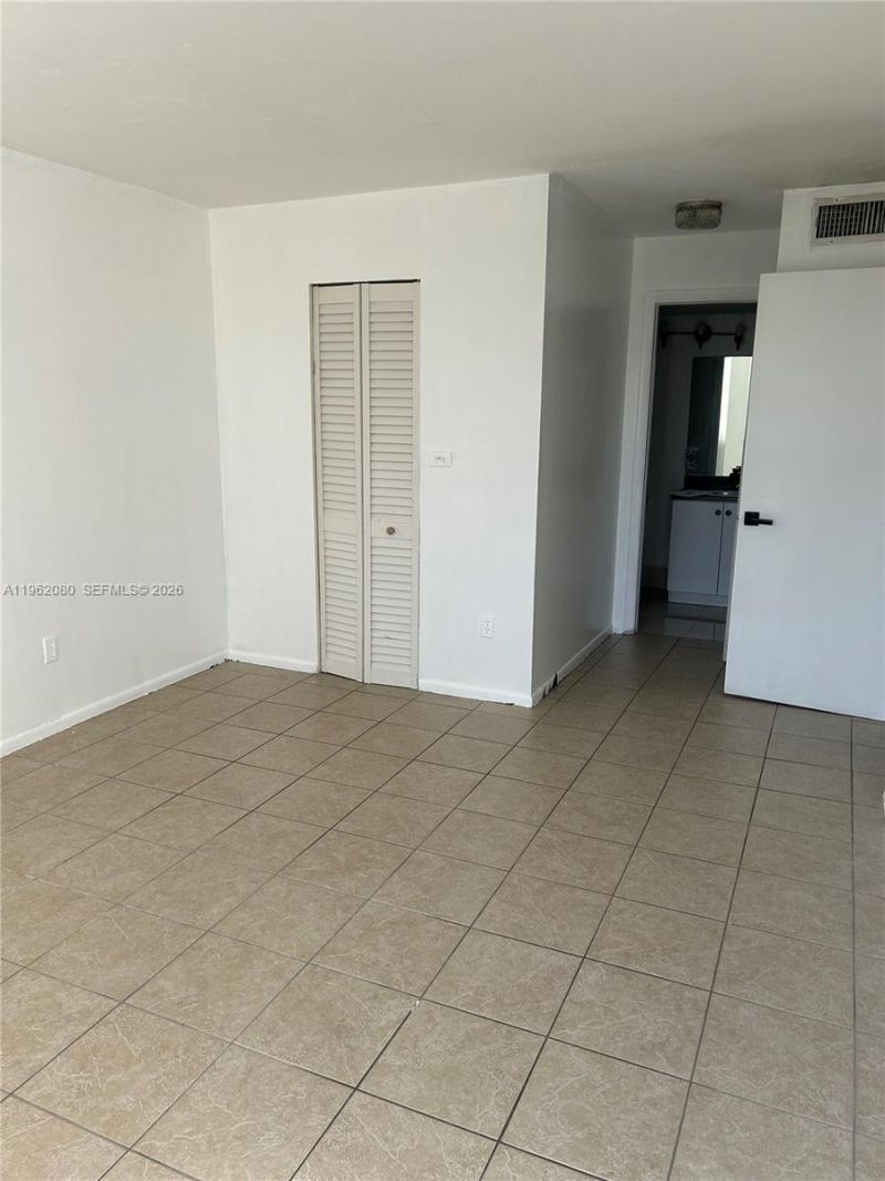 14311 N Kendall Dr, Unit 402A, Miami, FL 33186 Photo