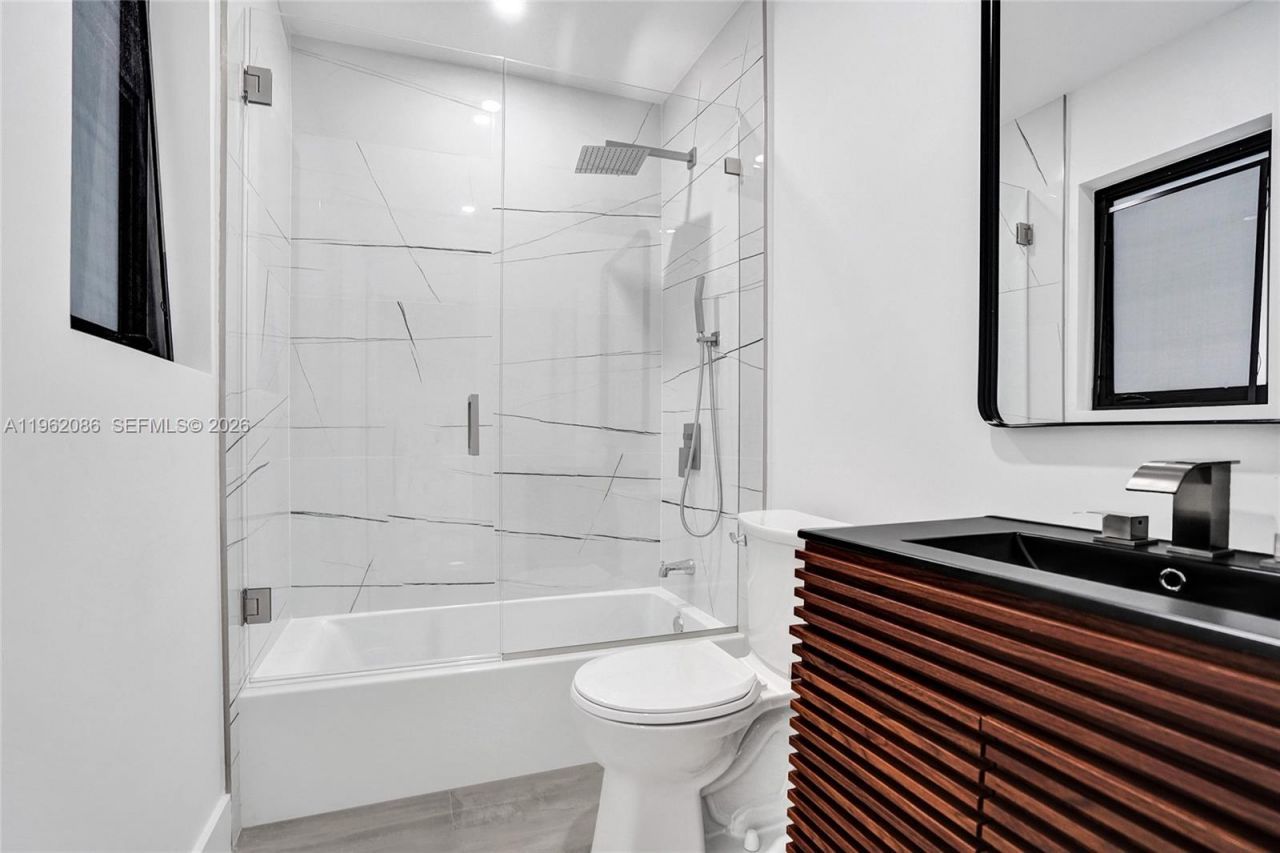 470 Petersburg Ter , Unit 470, Plantation, FL 33325 Photo