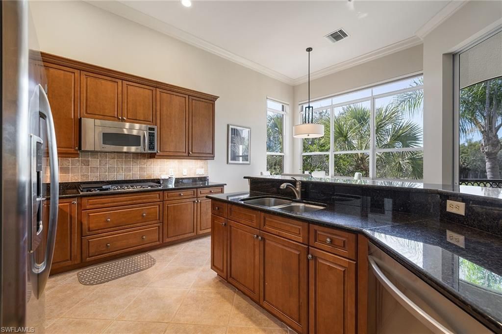 17015 Porta Vecchio Way, Unit 201, Naples, FL 34110 Photo