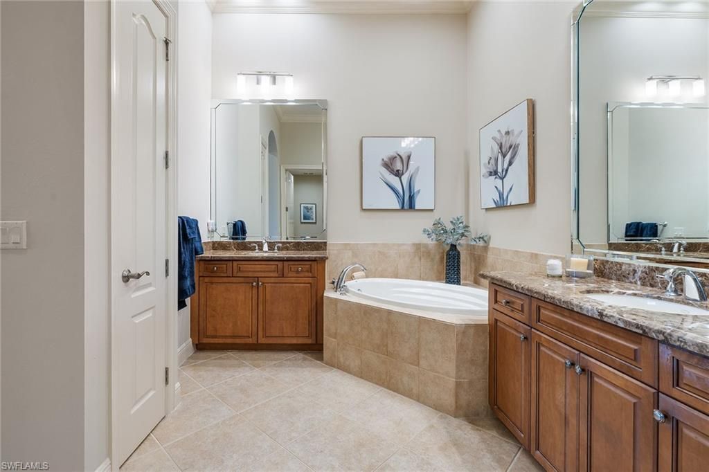 17015 Porta Vecchio Way, Unit 201, Naples, FL 34110 Photo