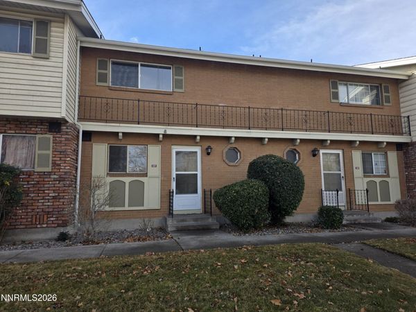 127 Smithridge Park, Reno, NV 89502