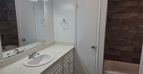 127 Smithridge Park, Reno, NV 89502 Photo