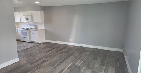 127 Smithridge Park, Reno, NV 89502 Photo