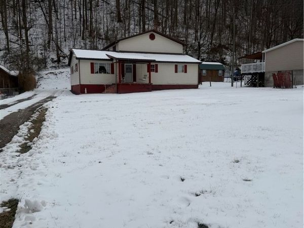 131 Azalea Lane, Bruno, WV 25611