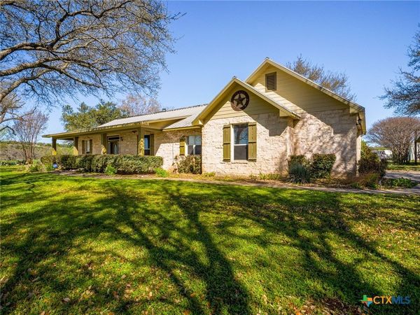 550 Timber Ridge Road, Marble Falls, TX 78654