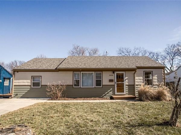 304 S Central Street, Olathe, KS 66061