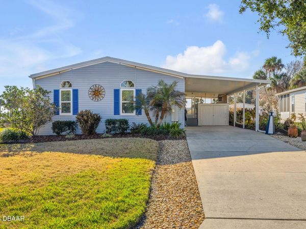 290 Navajo Drive, Oak Hill, FL 32759