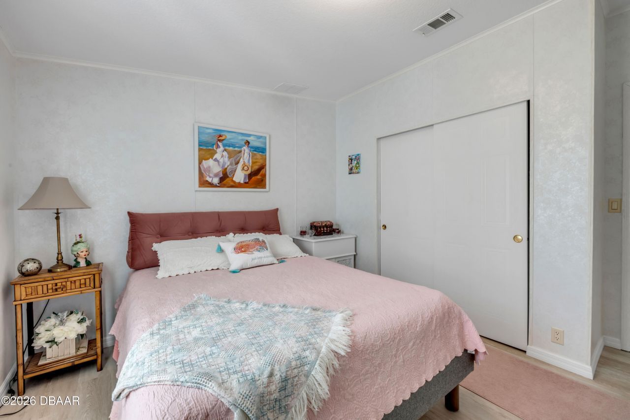 290 Navajo Drive, Oak Hill, FL 32759 Photo