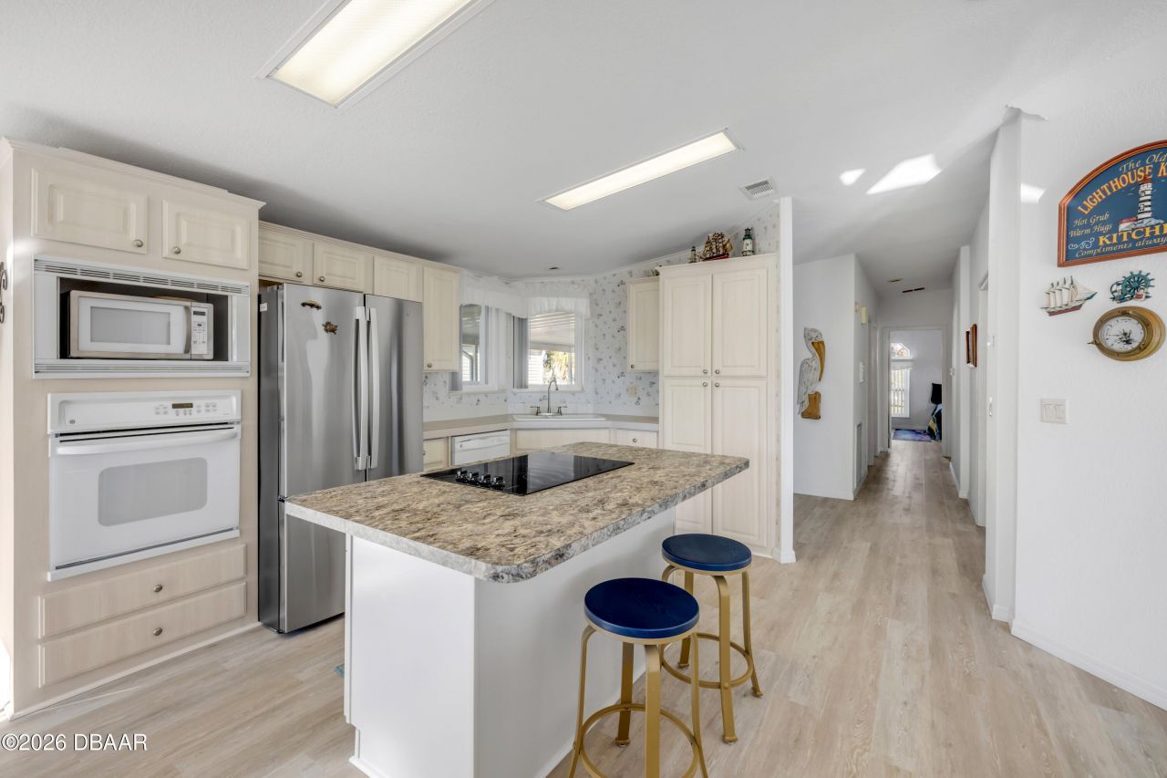 290 Navajo Drive, Oak Hill, FL 32759 Photo