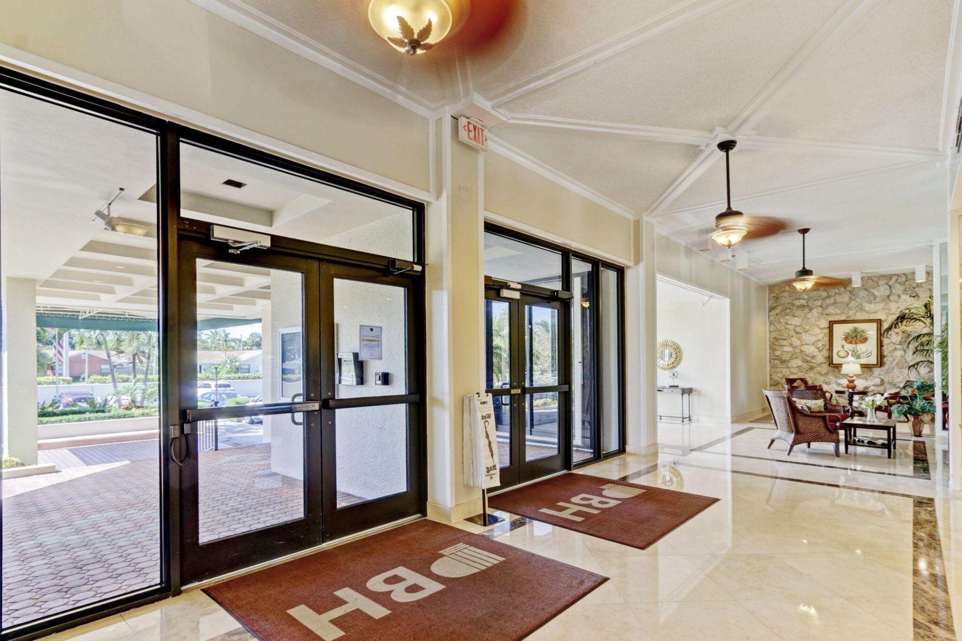 5600 N Flagler Drive, Unit 2703, West Palm Beach, FL 33407 Photo