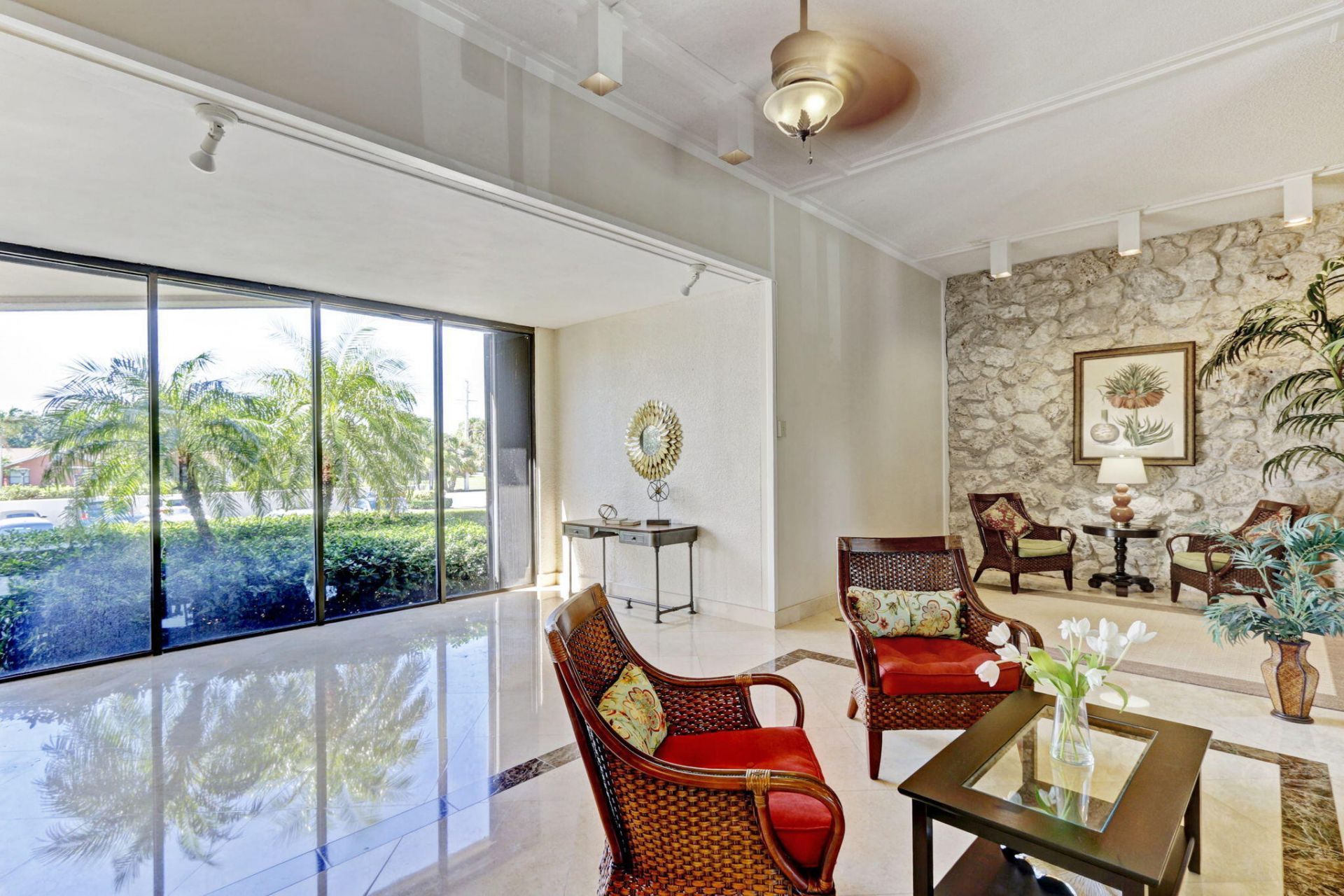 5600 N Flagler Drive, Unit 2703, West Palm Beach, FL 33407 Photo