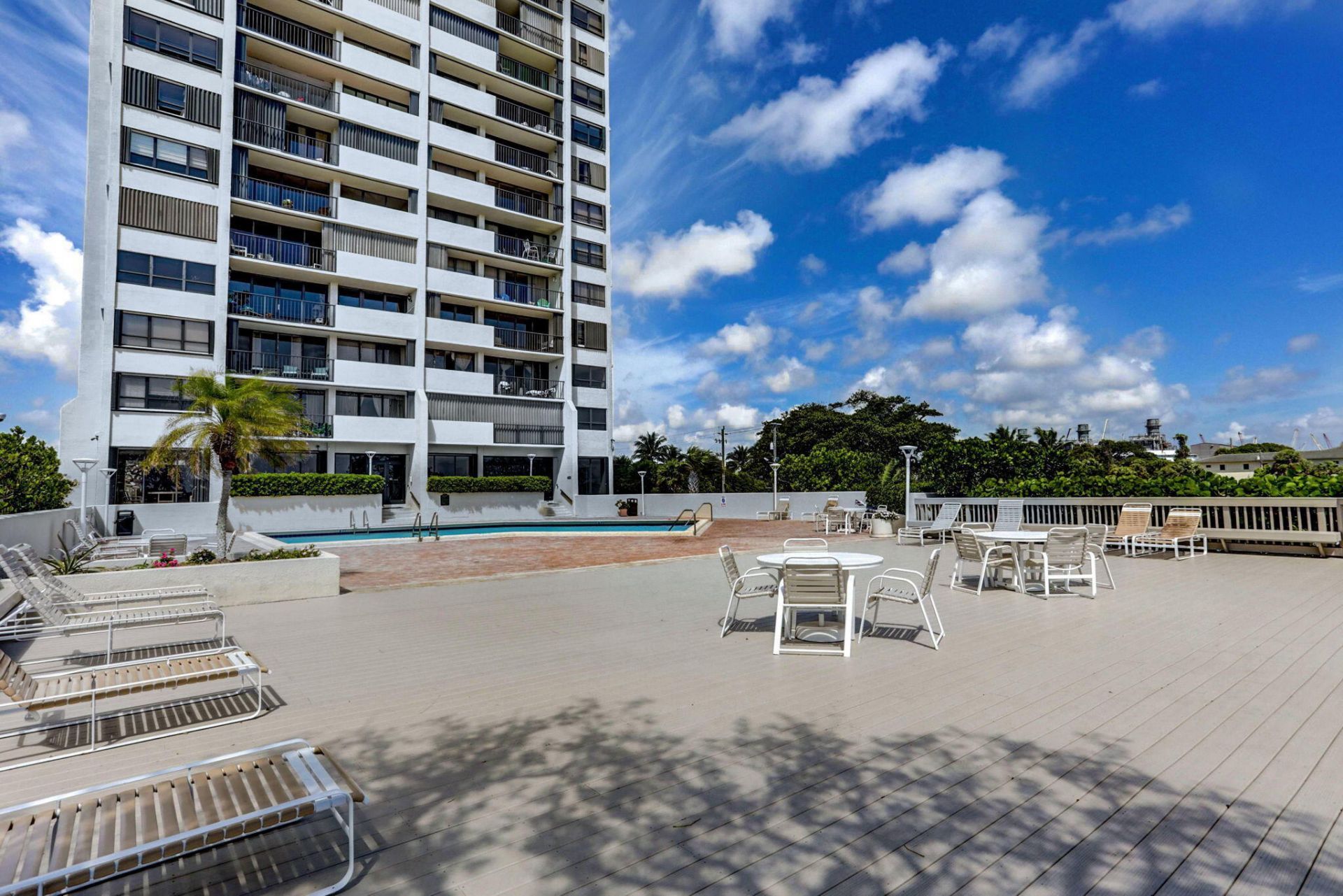 5600 N Flagler Drive, Unit 2703, West Palm Beach, FL 33407 Photo