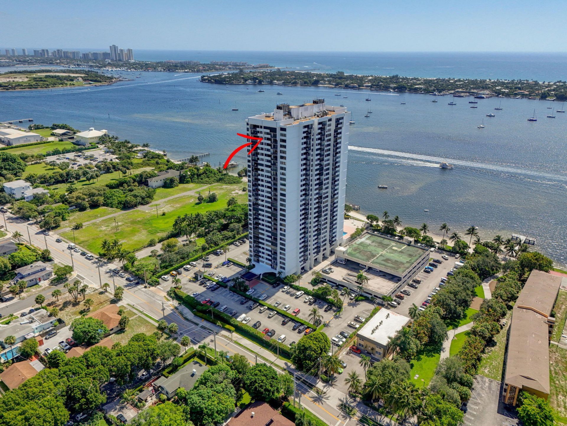 5600 N Flagler Drive, Unit 2703, West Palm Beach, FL 33407 Photo