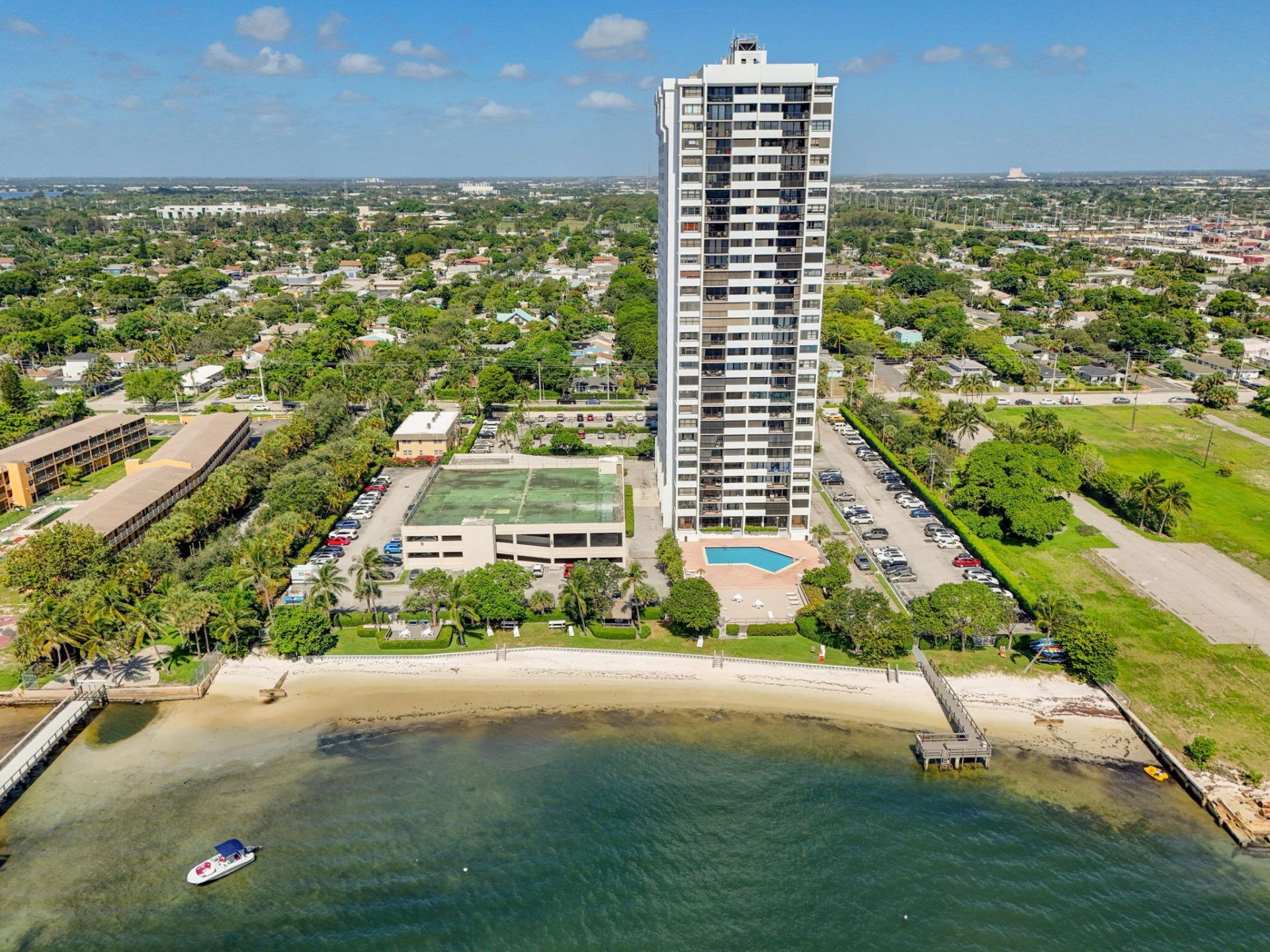 5600 N Flagler Drive, Unit 2703, West Palm Beach, FL 33407 Photo