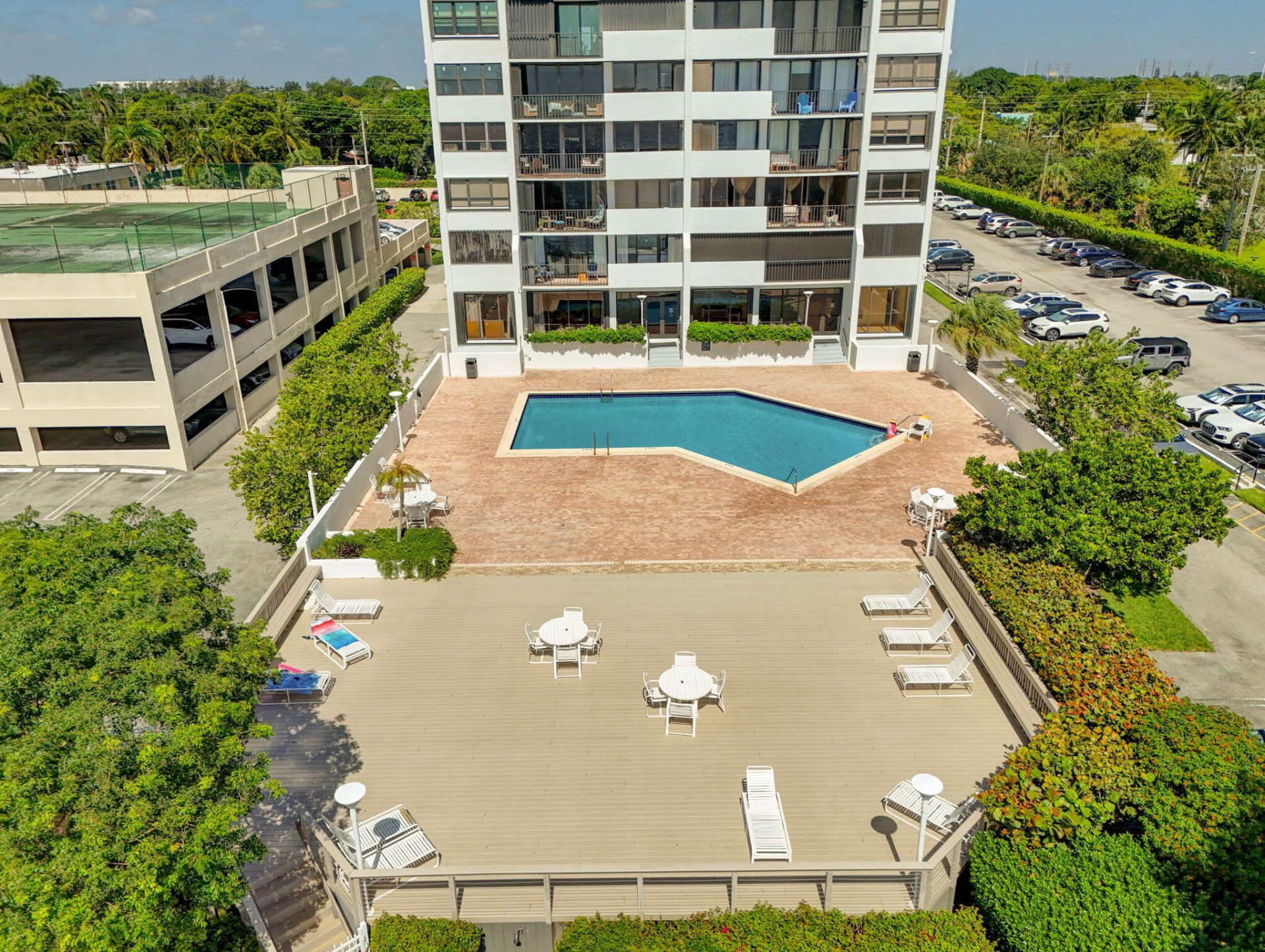 5600 N Flagler Drive, Unit 2703, West Palm Beach, FL 33407 Photo