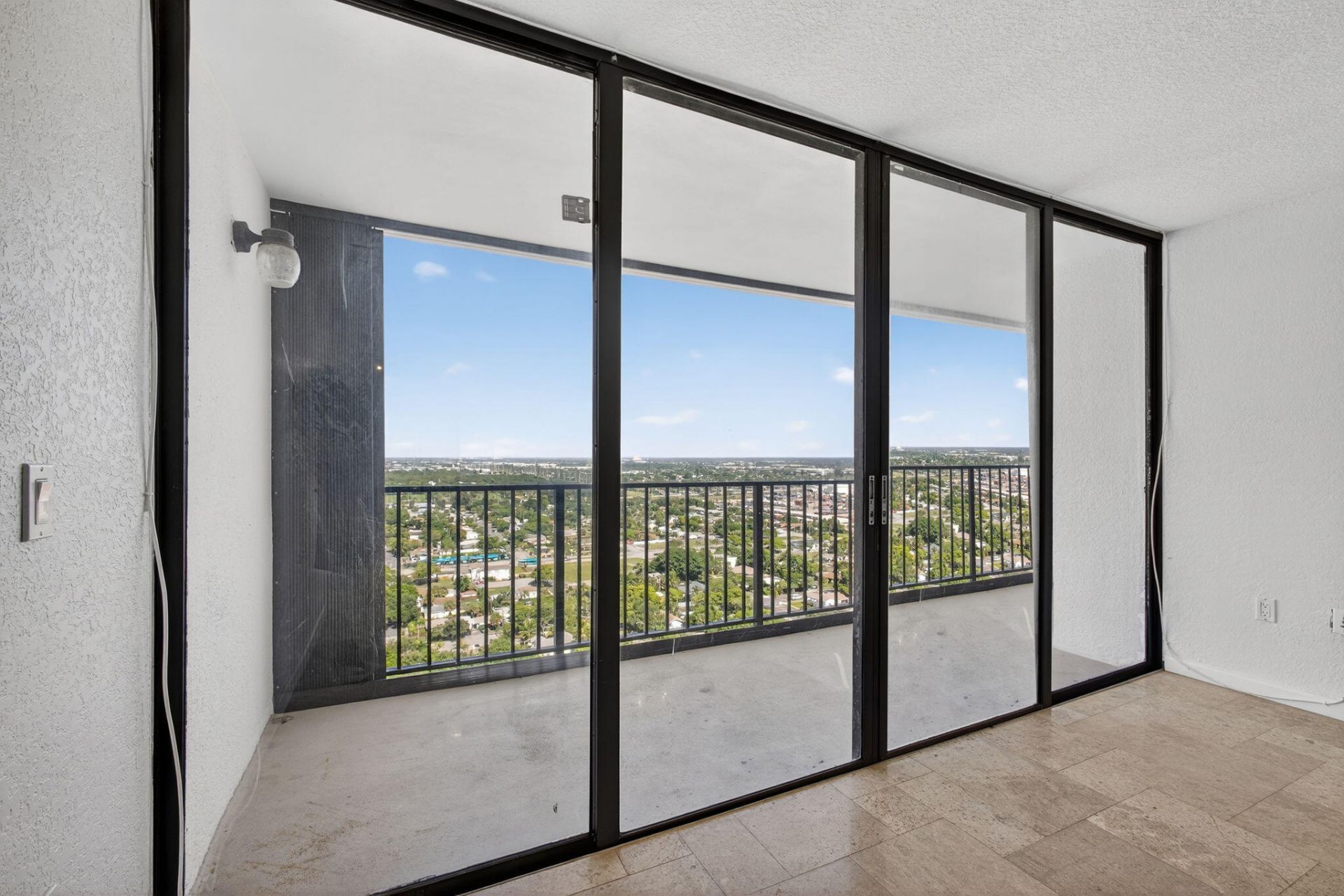 5600 N Flagler Drive, Unit 2703, West Palm Beach, FL 33407 Photo