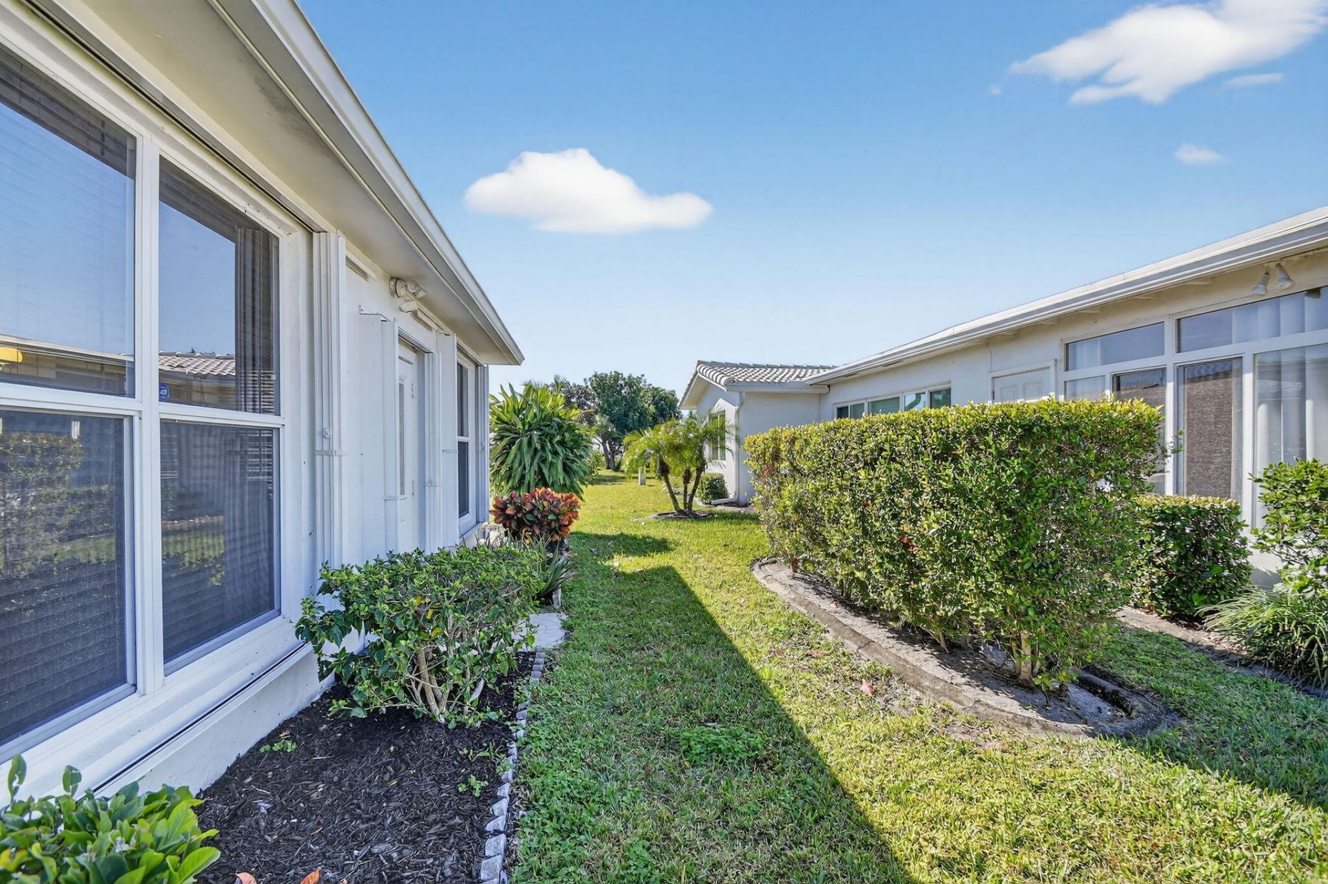 105 SW 9th Street, Boynton Beach, FL 33426 Photo