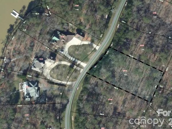 300 Whisper Lake Drive, New London, NC 28127