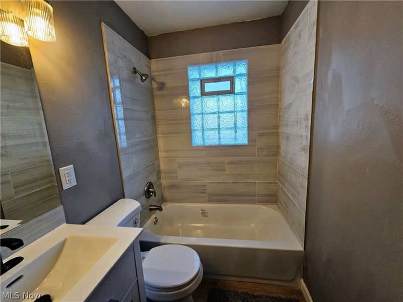 13417 Granger Road, Garfield Heights, OH 44125 Photo 18