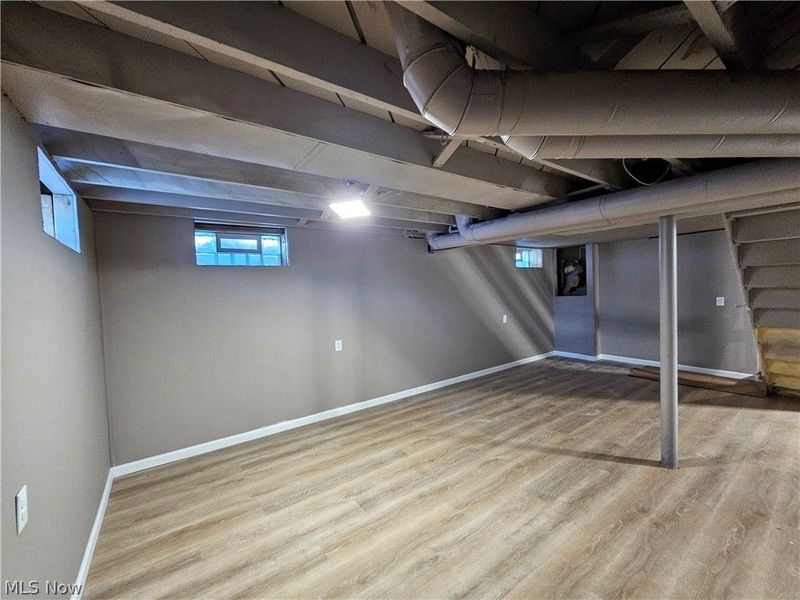 13417 Granger Road, Garfield Heights, OH 44125 Photo 29