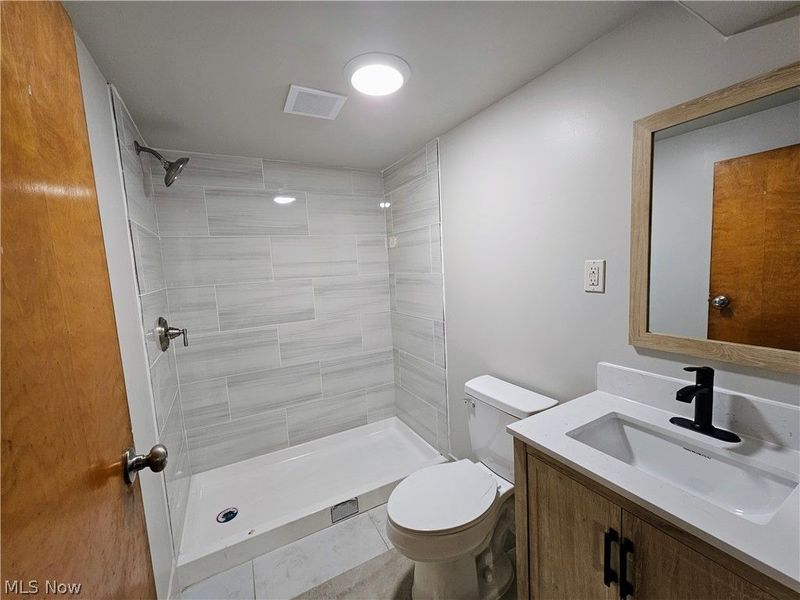 13417 Granger Road, Garfield Heights, OH 44125 Photo 32