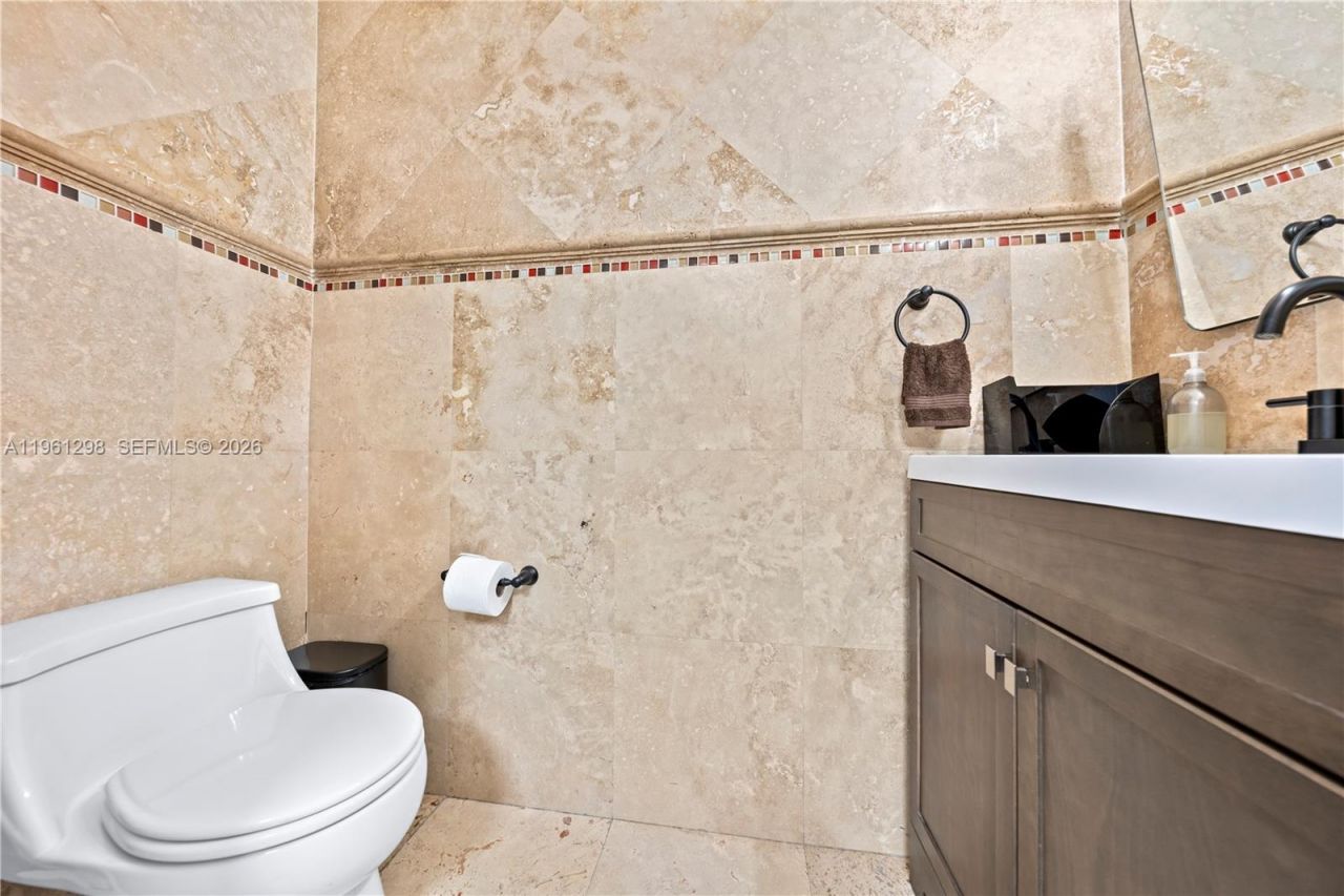 6500 Cow Pen Rd, Unit 201, Miami Lakes, FL 33014 Photo