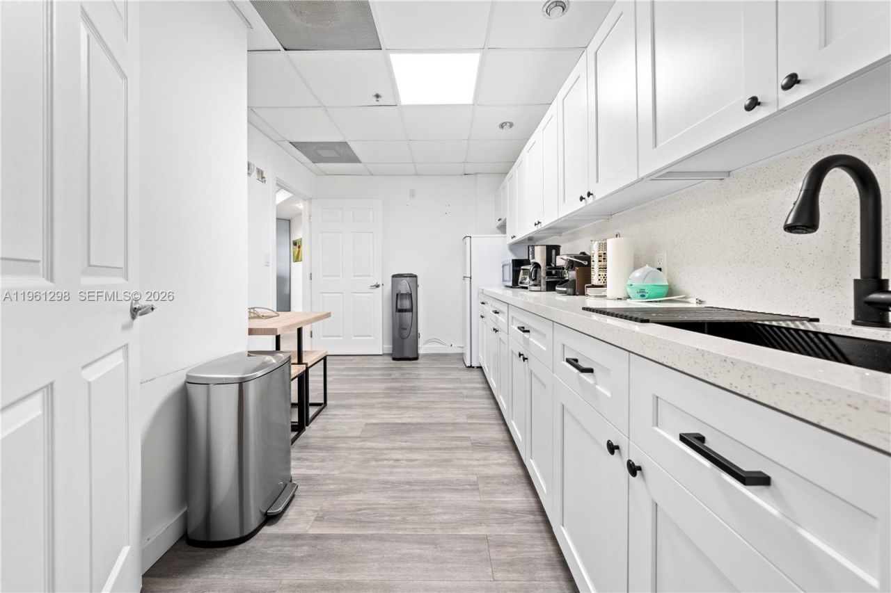 6500 Cow Pen Rd, Unit 201, Miami Lakes, FL 33014 Photo