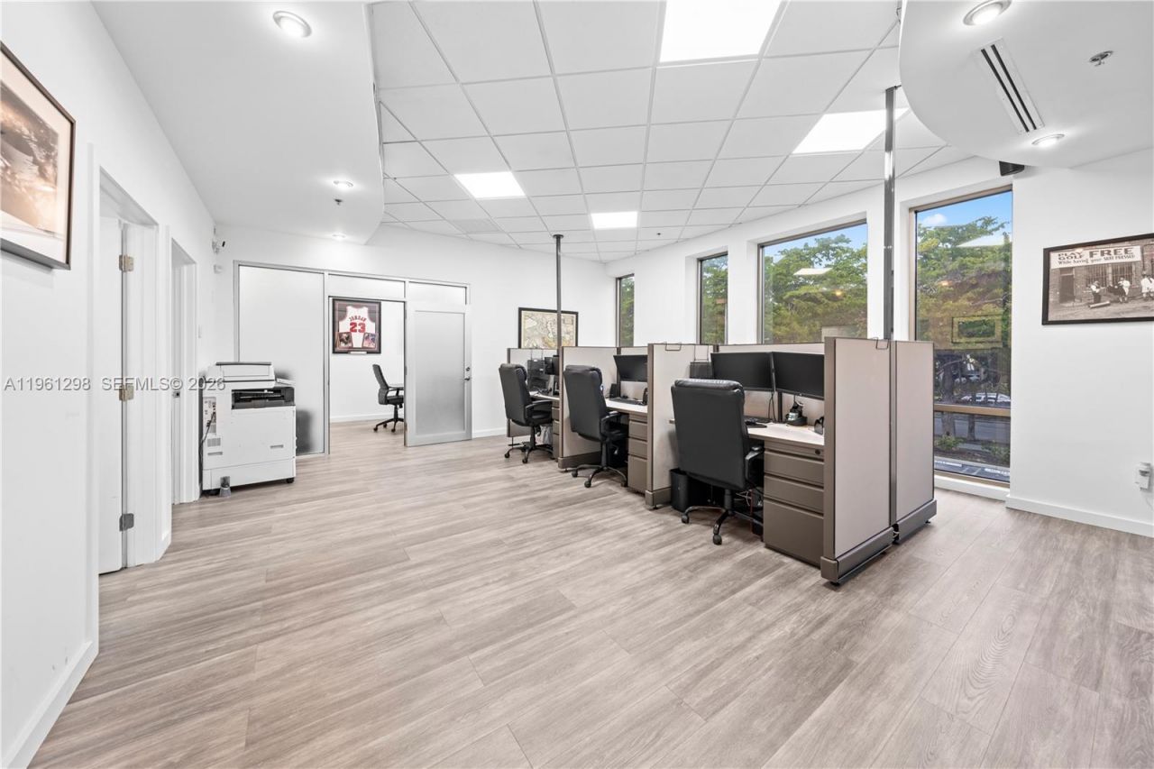 6500 Cow Pen Rd, Unit 201, Miami Lakes, FL 33014 Photo