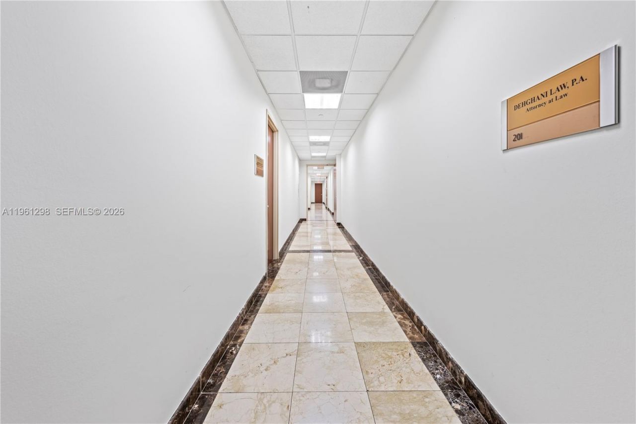 6500 Cow Pen Rd, Unit 201, Miami Lakes, FL 33014 Photo