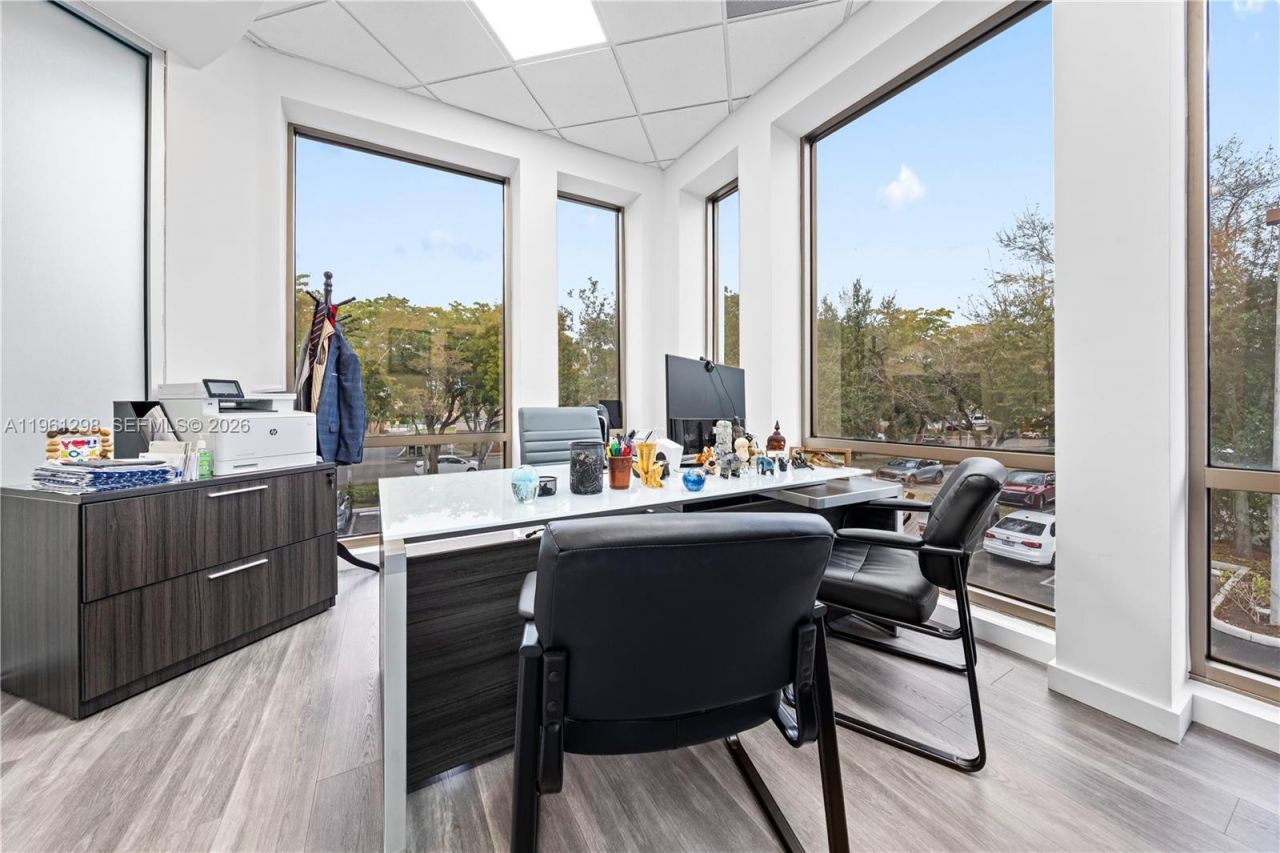 6500 Cow Pen Rd, Unit 201, Miami Lakes, FL 33014 Photo