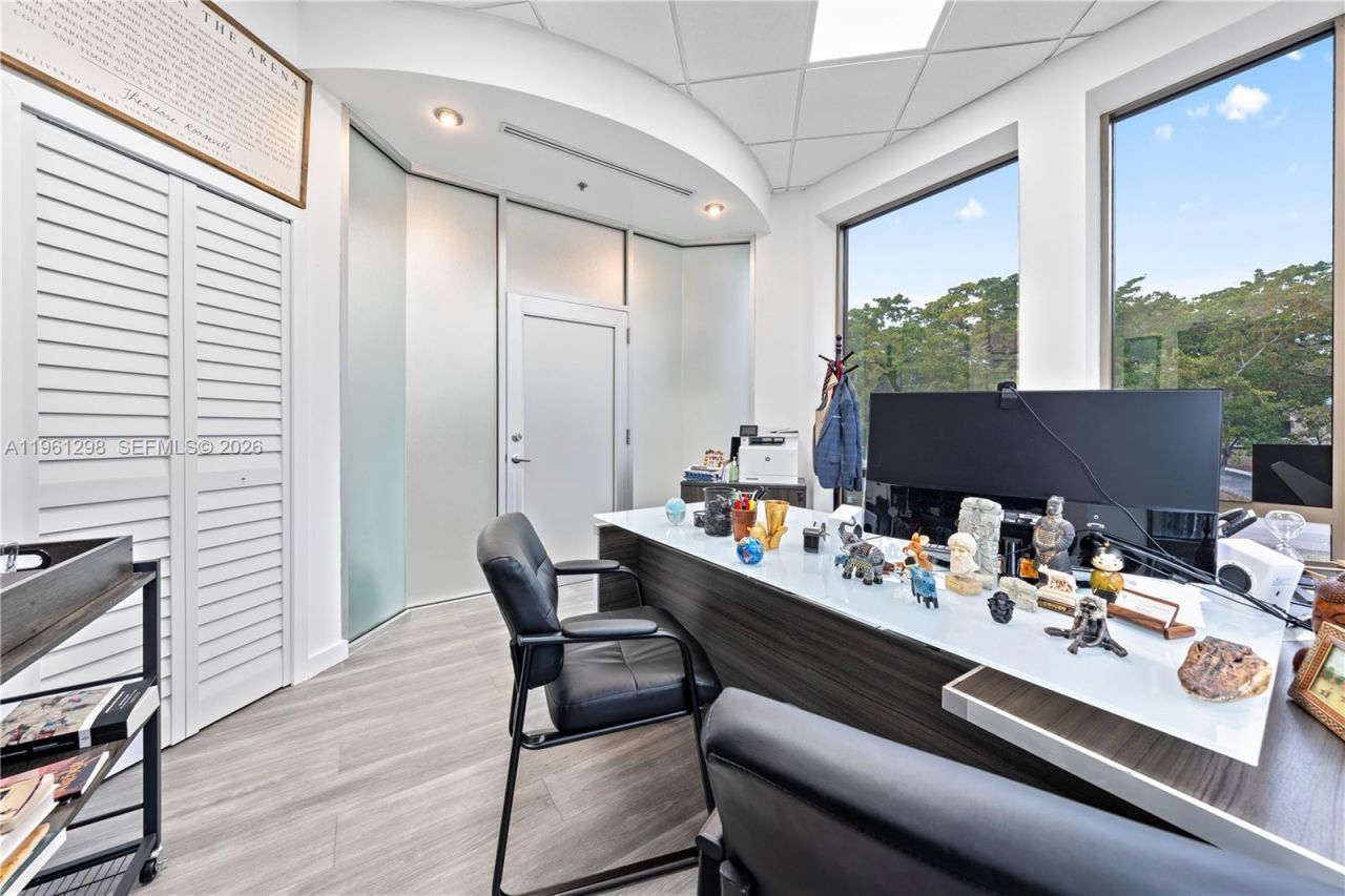 6500 Cow Pen Rd, Unit 201, Miami Lakes, FL 33014 Photo