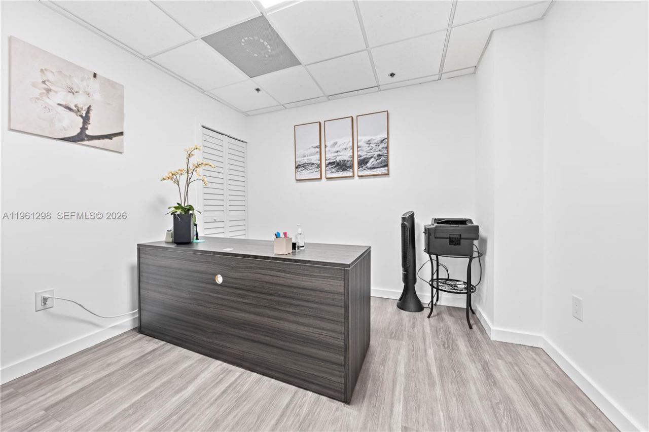 6500 Cow Pen Rd, Unit 201, Miami Lakes, FL 33014 Photo