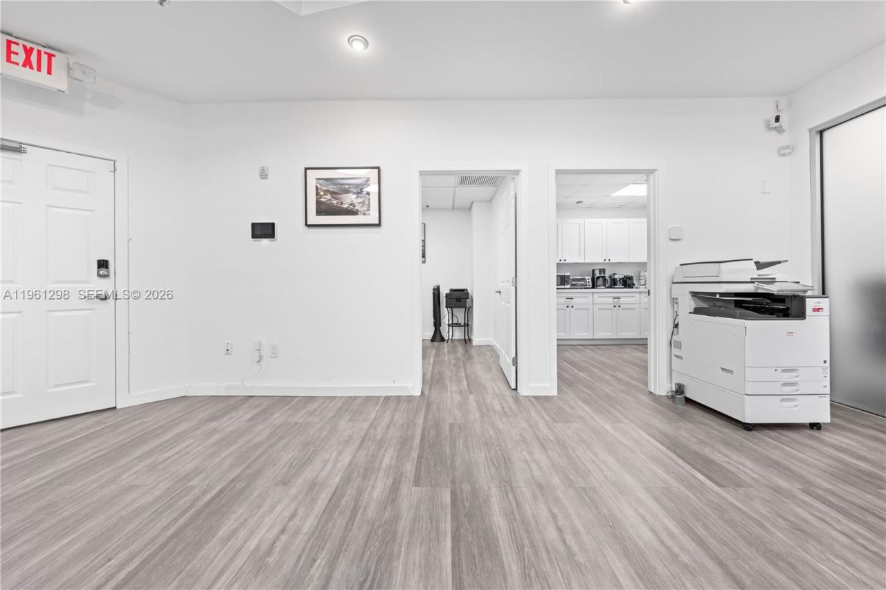 6500 Cow Pen Rd, Unit 201, Miami Lakes, FL 33014 Photo