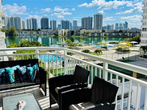 18051 Biscayne Blvd, Unit 503, Aventura, FL 33160