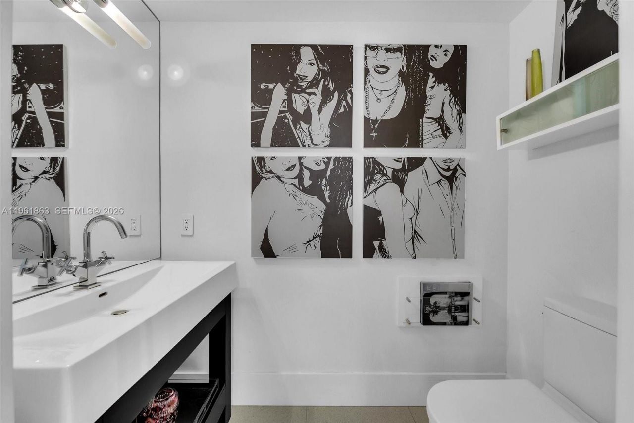 3739 Collins Ave, Unit N-207, Miami Beach, FL 33140 Photo