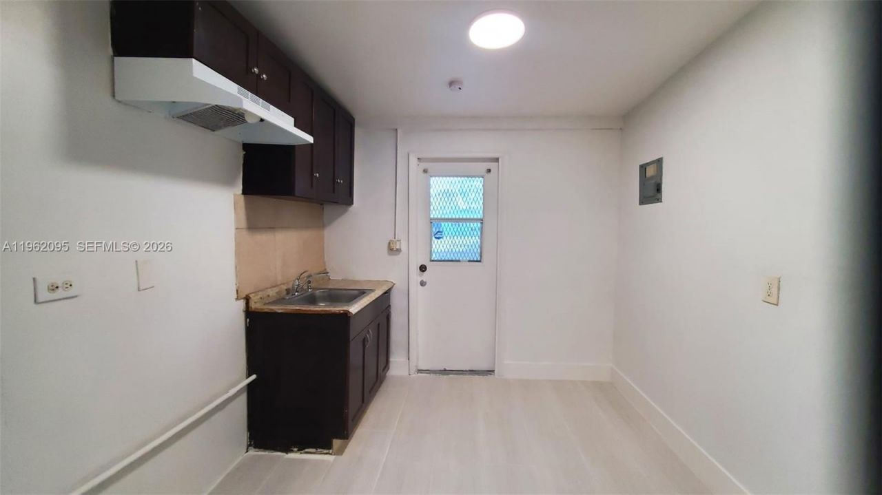 841 NW 12th Ave , Unit 1, Fort Lauderdale, FL 33311 Photo