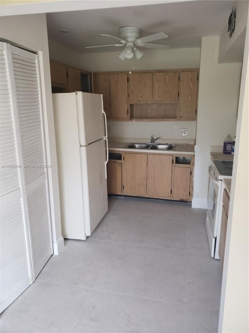 1930 NW 119th St, Unit 722, Miami, FL 33167 Photo