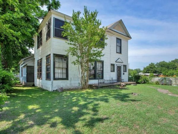 516 W Morgan Street , Denison, TX 75020